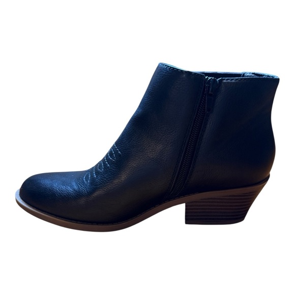 Frye and Co. Women's Jude Stacked Heel Booties - Black Size 9M - Picture 8 of 10